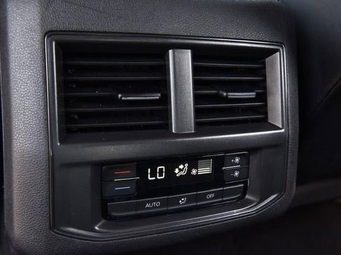 Certified 2023 Volkswagen Atlas SE image 22