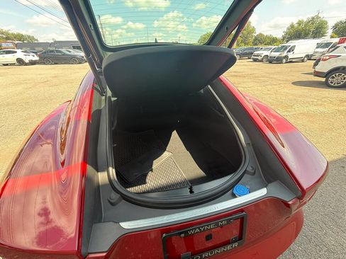 Used 2024 Jaguar F-TYPE R-Dynamic RWD image 33