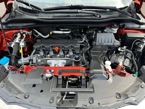 Used 2020 Honda HR-V Touring image 7
