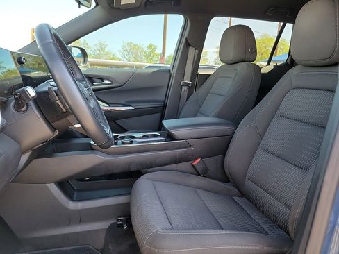 Used 2026 Chevrolet Equinox LT w/ Midnight Edition image 12