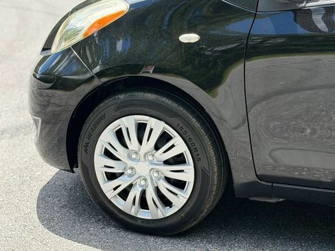 Used 2010 Toyota Yaris 2-Door Hatchback FWD image 9