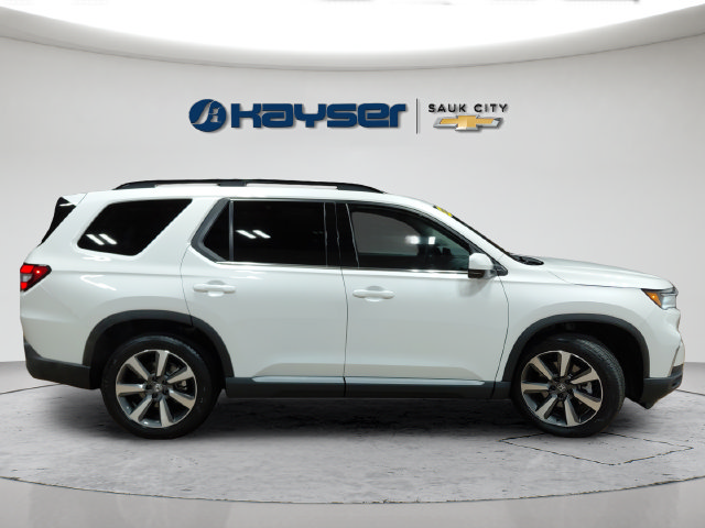 Used 2025 Honda Pilot Elite image 8