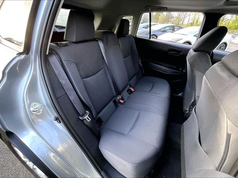 Certified 2024 Toyota Corolla Cross LE w/ Moonroof Package FWD image 19