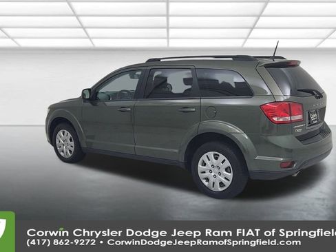 Used 2019 Dodge Journey SE image 10