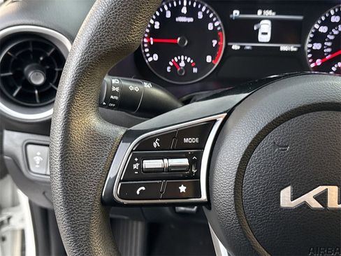 Used 2022 Kia Forte LXS w/ LXS Technology Package image 29