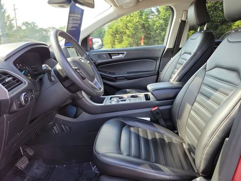 Certified 2024 Ford Edge SEL w/ Convenience Package AWD/4WD image 8