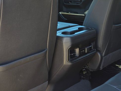 Used 2022 Chevrolet Silverado 1500 RST w/ Convenience Package II AWD/4WD image 31