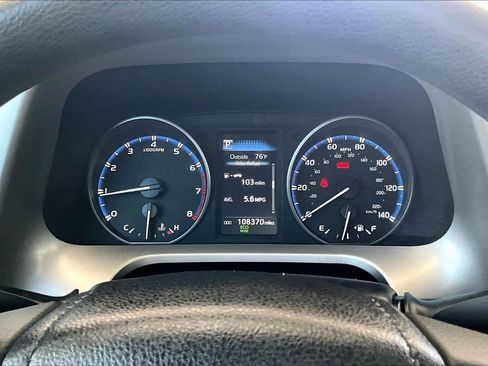 Used 2017 Toyota RAV4 LE FWD image 12