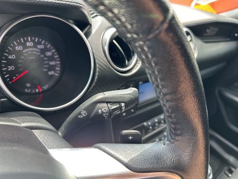 Used 2020 Ford Mustang Convertible image 27