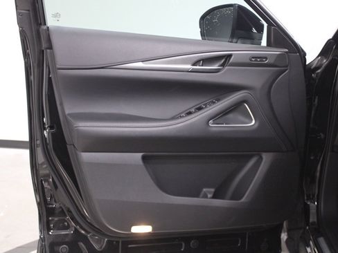 Certified 2025 INFINITI QX60 Luxe w/ Vision Package image 15