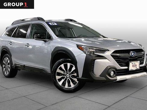 Used 2024 Subaru Outback Limited AWD/4WD image 3