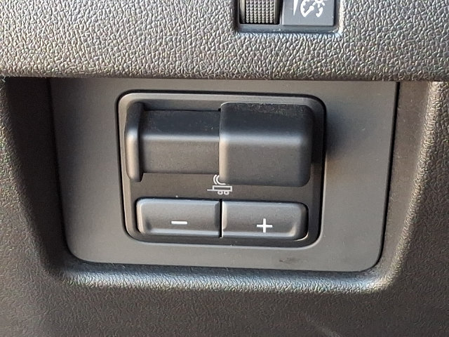 Used 2023 Chevrolet Colorado ZR2 w/ ZR2 Convenience Package III AWD/4WD image 9