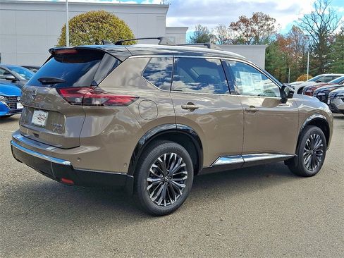 New 2025 Nissan Rogue Platinum image 5