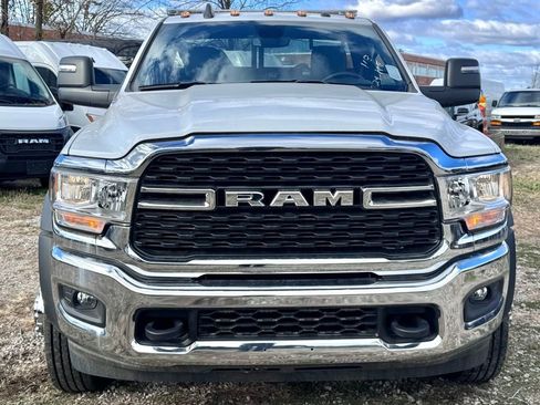 New 2024 RAM 4500 SLT w/ Quick Order Package 2YG SLT image 3
