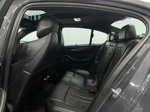 Used 2021 BMW M5 w/ Executive Package image 32