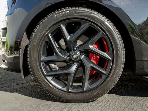 Used 2024 Land Rover Range Rover Sport Dynamic SE image 11