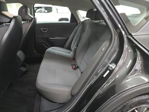 Used 2025 Kia K4 LXS image 14