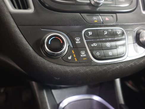 Used 2023 Chevrolet Malibu LT image 47