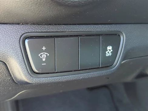 Used 2023 Kia Forte LX FWD image 25