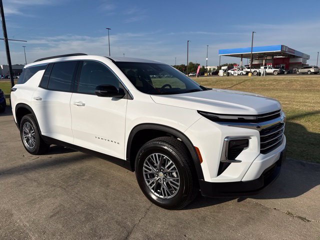 Used 2026 Chevrolet Traverse LT FWD image 7