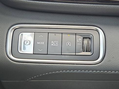 Certified 2026 Buick Enclave Preferred FWD image 16