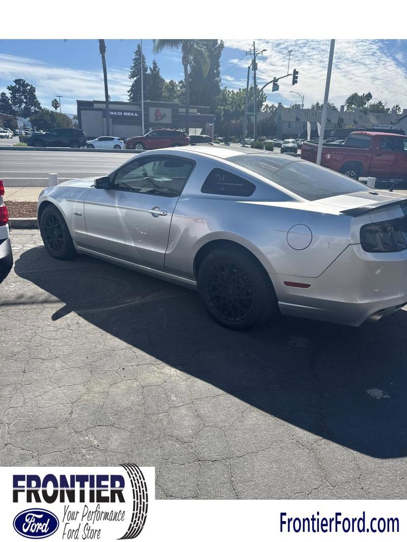 Used 2014 Ford Mustang GT Premium w/ Electronics Package RWD image 5