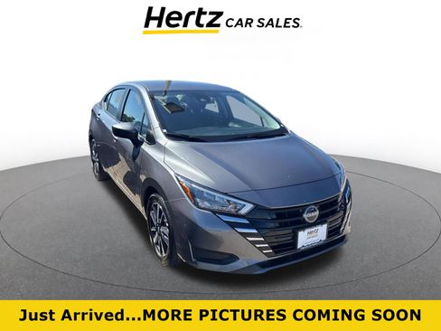 Used 2025 Nissan Versa SV FWD image 1