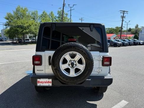 Used 2023 Jeep Wrangler Unlimited Sport AWD/4WD image 11