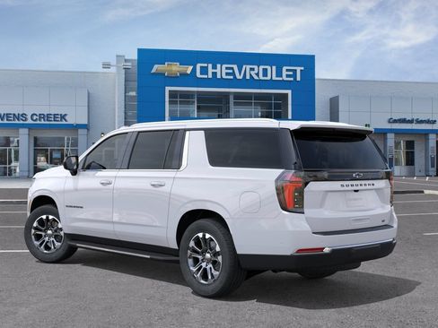 New 2026 Chevrolet Suburban LT w/ Sun And Tow Package AWD/4WD image 5