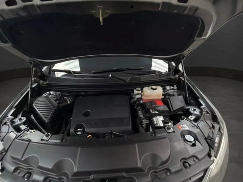 Used 2021 Chevrolet Traverse LS FWD image 23