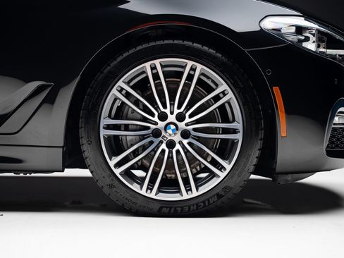 Used 2020 BMW 540i xDrive w/ M Sport Package AWD/4WD image 41