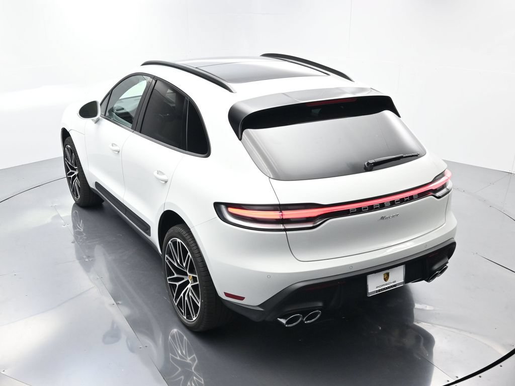 Certified 2026 Porsche Macan AWD/4WD image 14