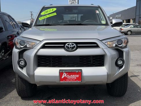Used 2024 Toyota 4Runner SR5 AWD/4WD image 35