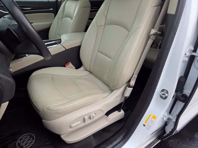 Used 2020 Buick Enclave Essence w/ Sound and Sites Package FWD image 25