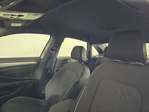 New 2026 Volkswagen Jetta SE FWD image 3