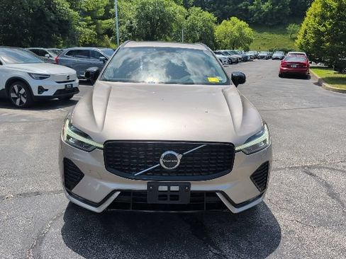 Used 2023 Volvo XC60 B5 Plus w/ Climate Package AWD/4WD image 10