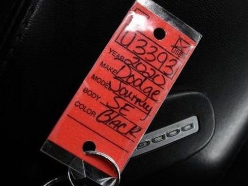 Used 2020 Dodge Journey SE image 32