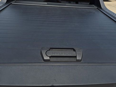Used 2023 Hyundai Santa Cruz Limited AWD/4WD image 11