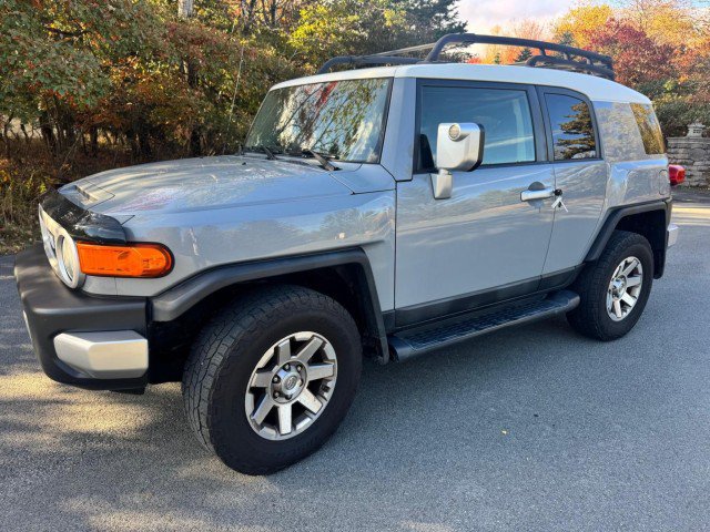 Used 2014 Toyota FJ Cruiser 4WD w/ Upgrade Package image 1