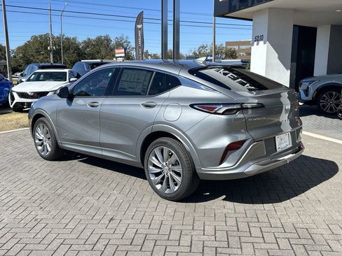 New 2026 Buick Envista Avenir image 4