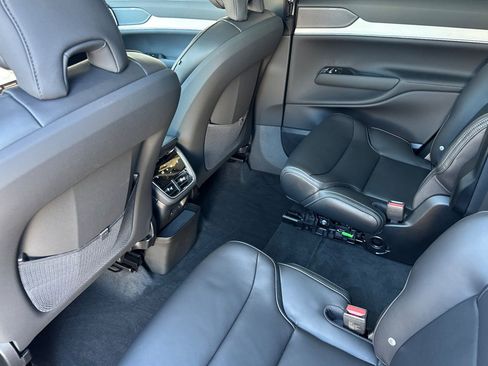 New 2026 Volvo EX90 Ultra AWD/4WD image 4
