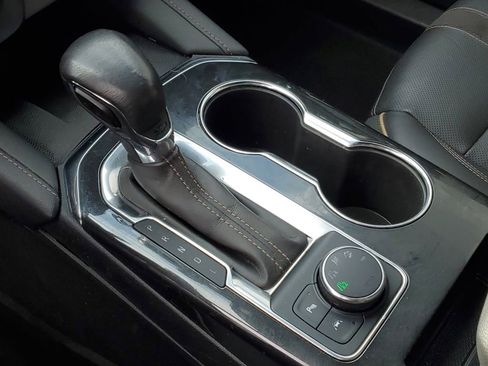 Used 2019 Chevrolet Blazer Premier w/ Driver Confidence II Package image 20