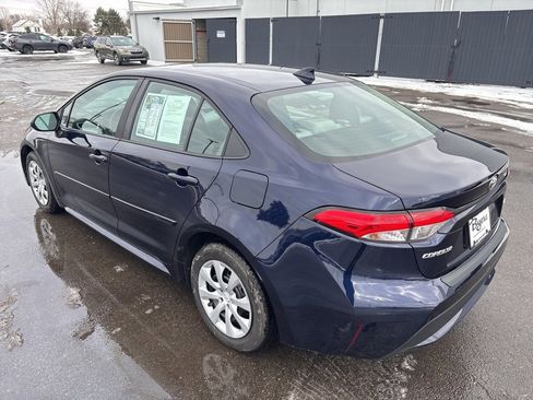 Used 2020 Toyota Corolla LE image 5