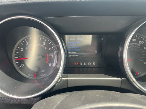 Used 2020 Ford Mustang Premium RWD image 15