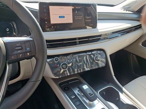 New 2026 INFINITI QX60 Luxe w/ Cargo Package image 9