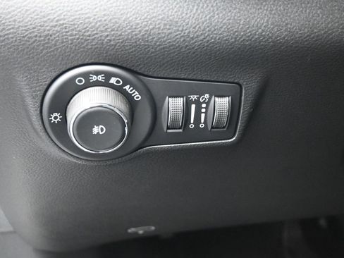 New 2026 Jeep Compass Latitude image 21