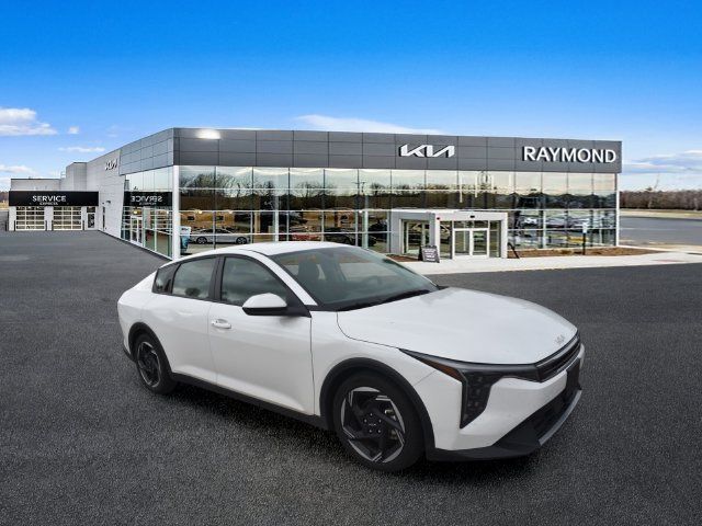 Certified 2025 Kia K4 EX FWD image 11