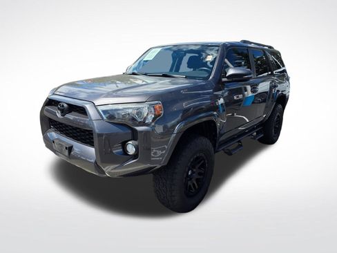 Used 2019 Toyota 4Runner SR5 Premium AWD/4WD image 2