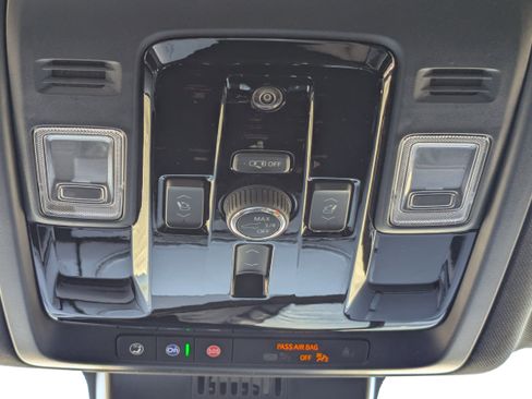 New 2026 GMC Yukon XL Elevation image 32