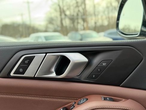 Used 2020 BMW X5 xDrive40i w/ Convenience Package image 28